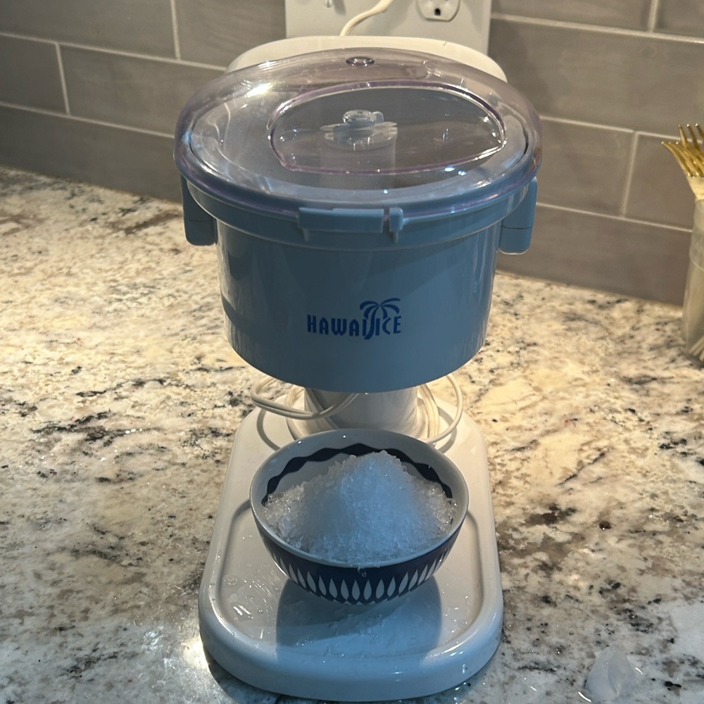Hawaii Ice Shaver (working) - Picture 2 of 7